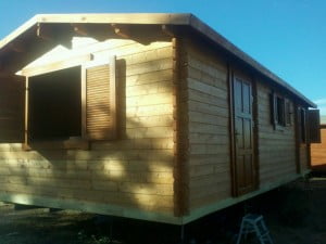 Casa móvil de madera Cádiz de 9x5 metros caravanas de ocasión EXT. 1 M.H. MAD. 9X5