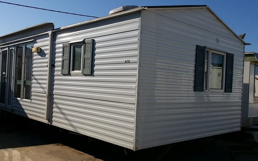 Casas prefabicada movil Malaga marca Cottage de 9 × 4 metros.